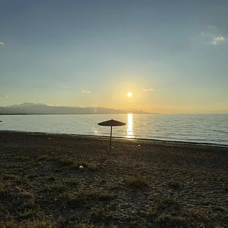'sea Breeze' Korinthos